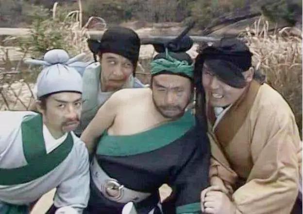 孙悟空|《西游记》里，孙悟空为何非要打死6个盗贼？你看他们的名字