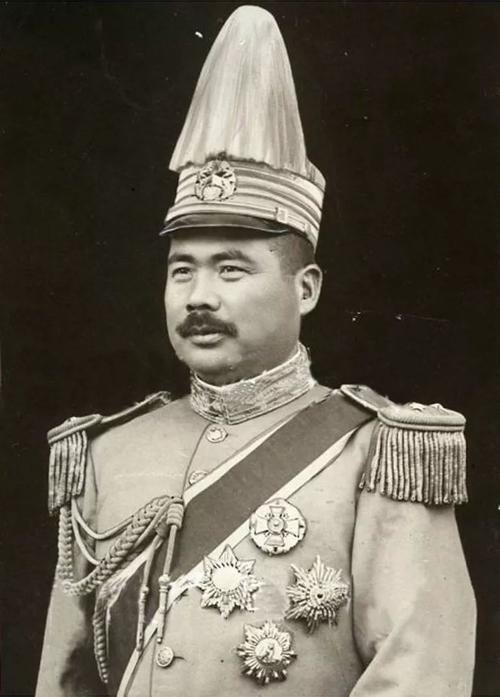 他到底"倒戈"了几次?