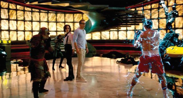 失控玩家|死侍新片《失控玩家》游戏中飙车：如何从NPC变成拯救世界的超级英雄？