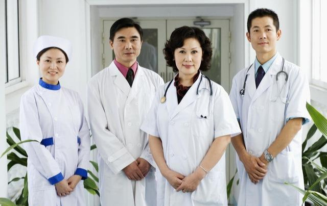 內褲和襪子 到底能否一起洗 這個爭議很久的話題 終於有答案了 健康呷1