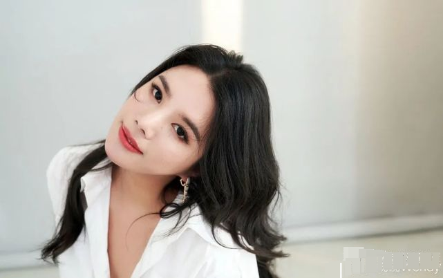 余晚晚|同样叫晚晚，一个费尽心机换来众人嘲，她却让人酸得心服口服