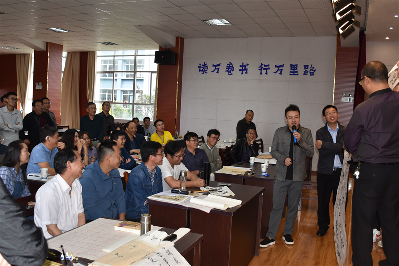 中国书法家协会|云南：曲靖市书法家协会举办第五届正书展暨第五届青年展看稿会