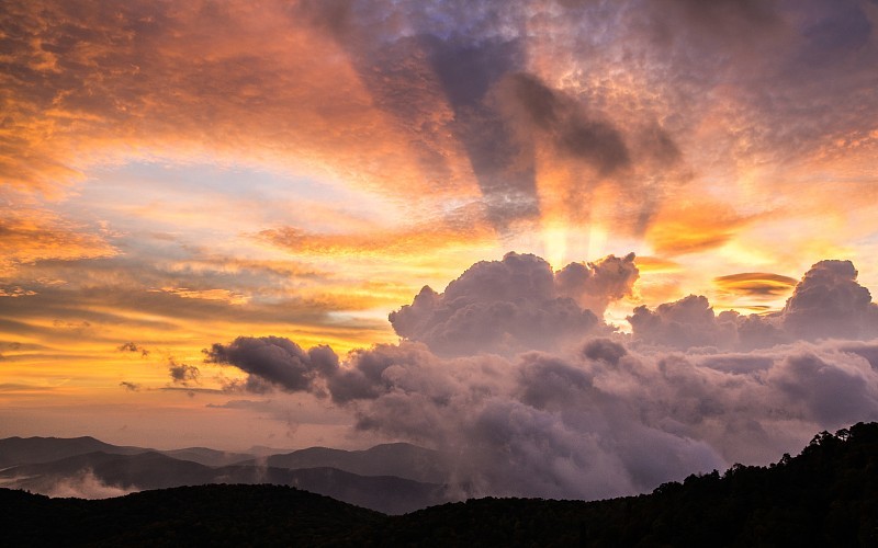 金星_天文行星|为什么说金星是地球的孪生姐妹？它和地球有什么不同之处？