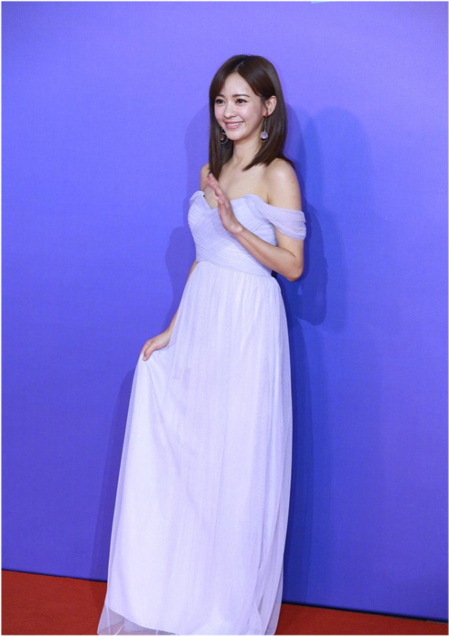 陈意涵|陈意涵与导演丈夫带娃野餐，儿子正面曝光，没能遗传妈妈美貌