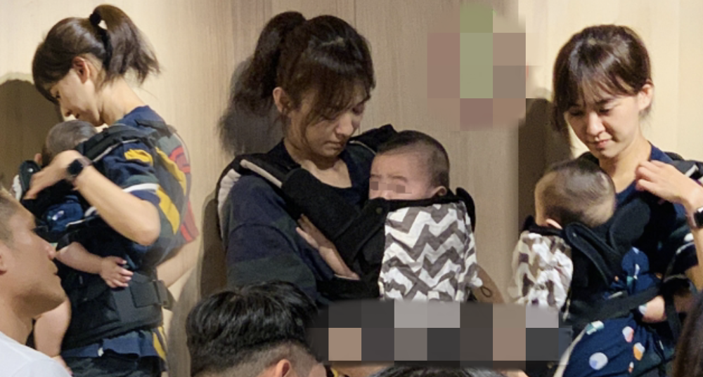 陈意涵|陈意涵与导演丈夫带娃野餐，儿子正面曝光，没能遗传妈妈美貌