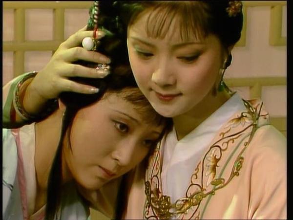 林黛玉|林黛玉是金陵十二钗之冠？细读《红楼梦》后发现，其实并不是