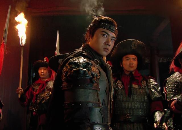 宋江|《水浒传》里，宋江和花荣的关系有多诡异？超出常人认知