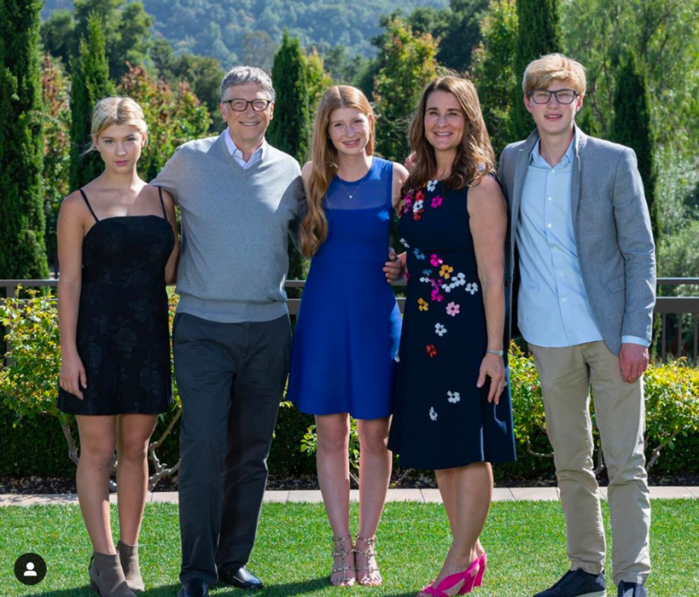 梅琳达·盖茨|嫁给世界首富，生儿育女成为全职太太的她，后悔了？