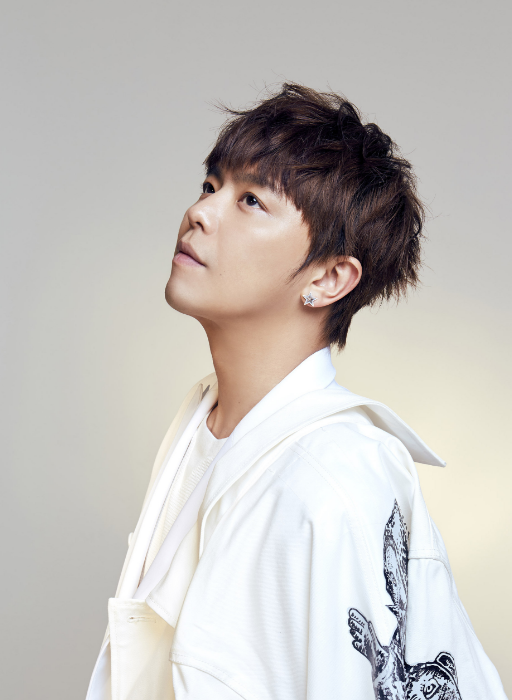 黄鸿升|黄鸿升追悼会现场 粉丝通宵排队守候 自费制作一千份追思物料