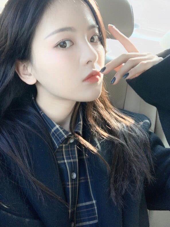 吴宣仪|陈宥维刚被尔冬升批评，吴宣仪跟毕雯珺合作，全爱豆阵容行吗？