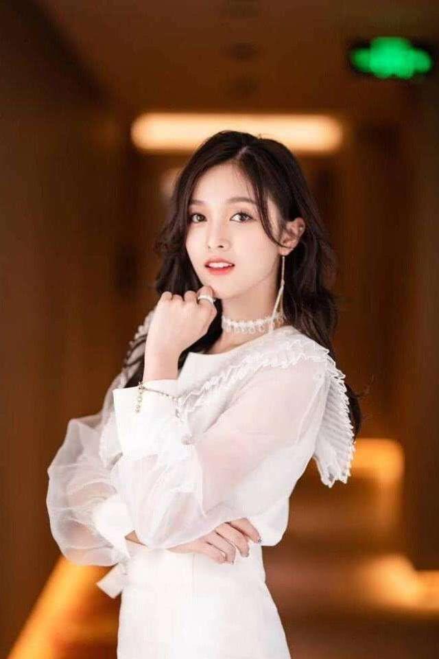 吴宣仪|陈宥维刚被尔冬升批评，吴宣仪跟毕雯珺合作，全爱豆阵容行吗？