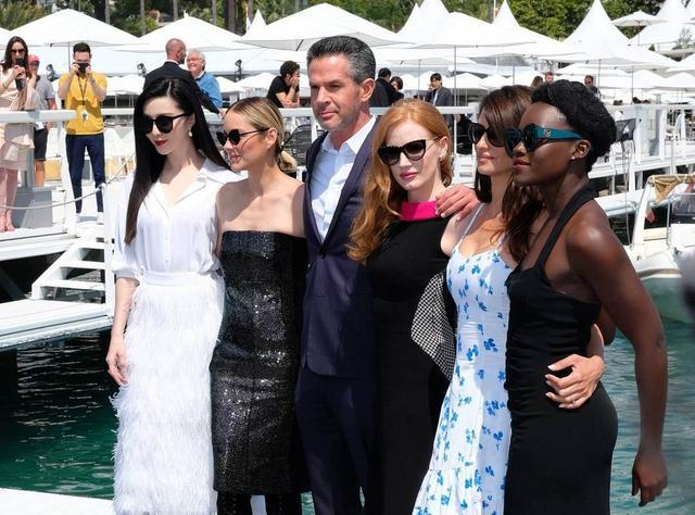 范冰冰|范冰冰新电影定档，在海报中只能靠边站，复出之后还能重回一线吗