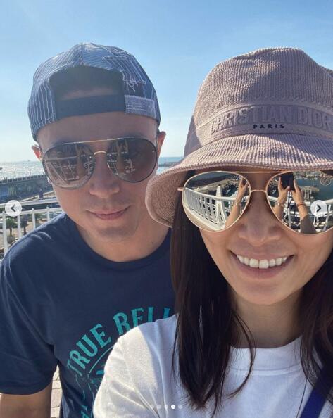 小海豚|林心如连晒三张与霍建华恩爱合照放闪，女儿小海豚带钻石手链出镜