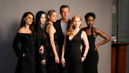 范冰冰|范冰冰复出之路再添阻碍！新作首款海报曝光，却因内含国旗惹争议