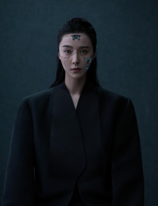 范冰冰|范冰冰官宣《355》上线，沉寂两年终复苏，复出之路稳扎稳打