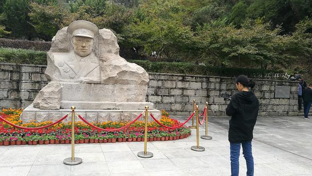 信阳许世友将军故里---河南旅游景点名胜古迹风景区图片(图1)