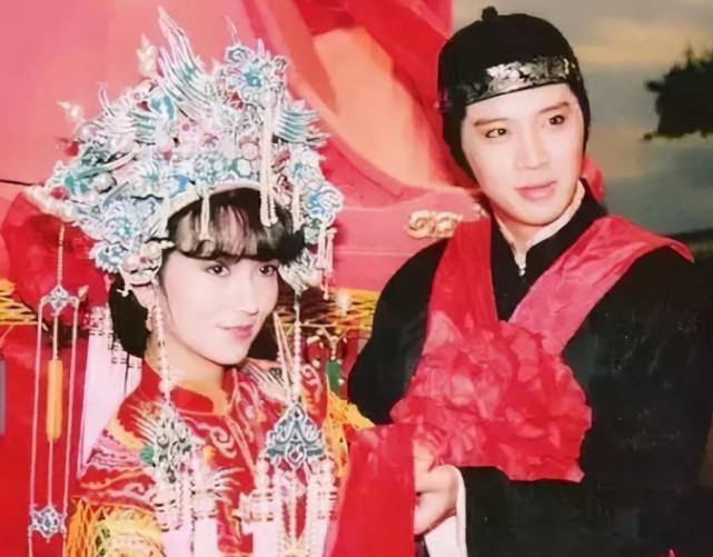 欧阳娜娜爸爸欧阳龙:与赵雅芝搭档成经典,爆女儿收入