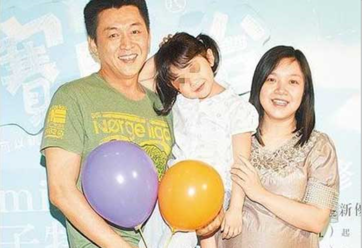 庹宗华|他曾是当红琼瑶小生，家暴小15岁娇妻还骚扰空姐，发福丑到认不出