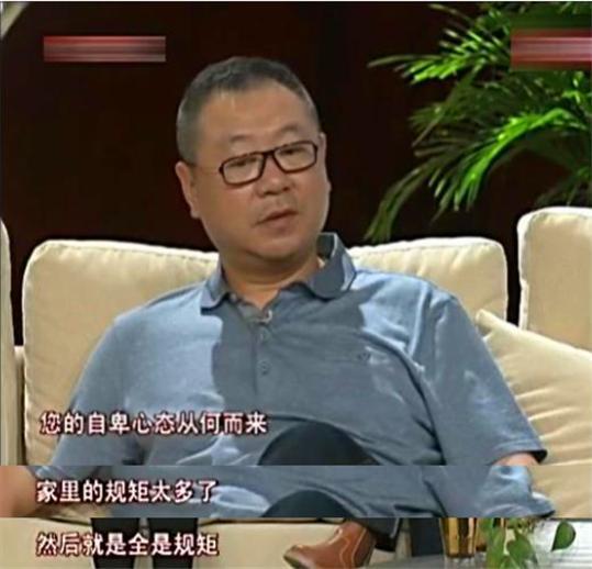 范伟|58岁范伟拍戏连淋四天雨，喜剧人到影帝，转型的他依旧很牛