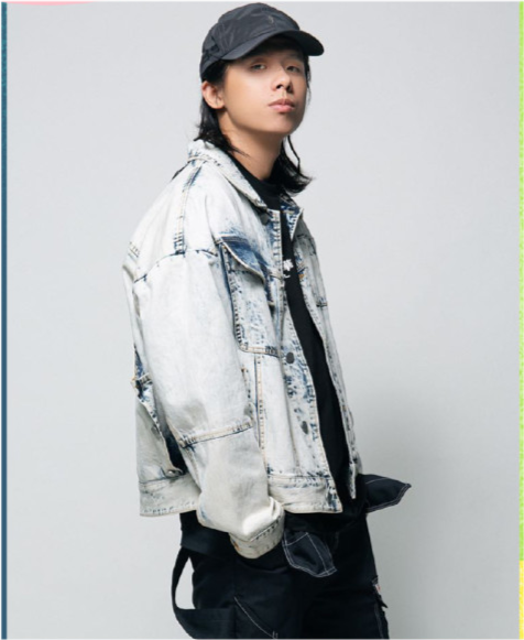 中国有嘻哈|《中国有嘻哈》28岁歌手法老疑与17岁女高中生恋爱，女方还是个小富婆