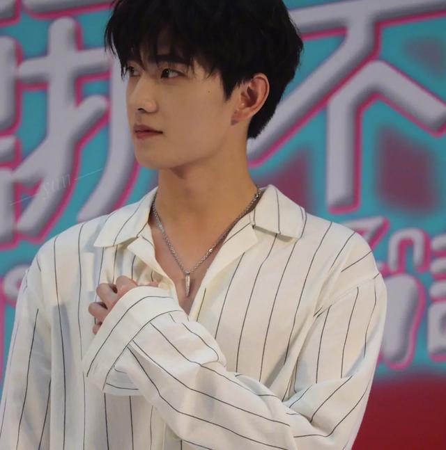 宋威龙|明星百万转发全靠数据女工？杨洋、宋威龙、杨紫含水量近九成