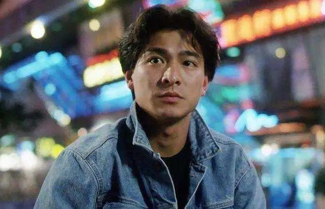 刘德华|刘德华父亲也是隐形富豪，豪掷3300万香港首购房，节省978万元