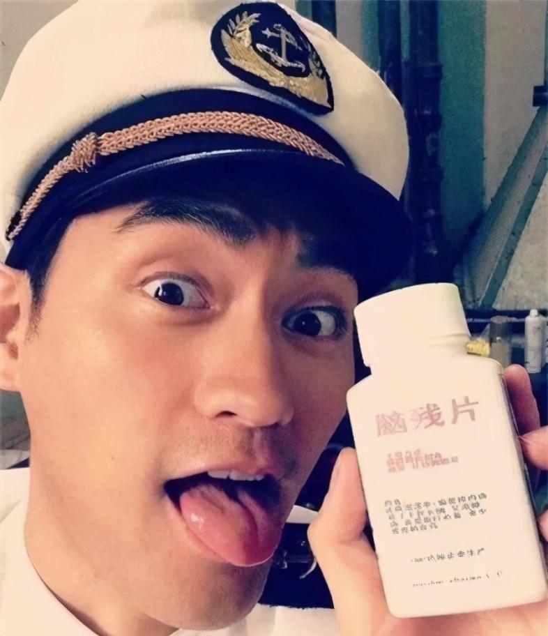 周冬雨|张雨绮收到蒜头花篮，周冬雨收到火锅花篮，王一博也收过奇葩礼物