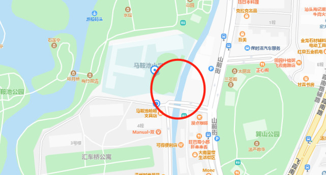 突发市区马鞍池公园附近河道内发现一浮尸救援现场