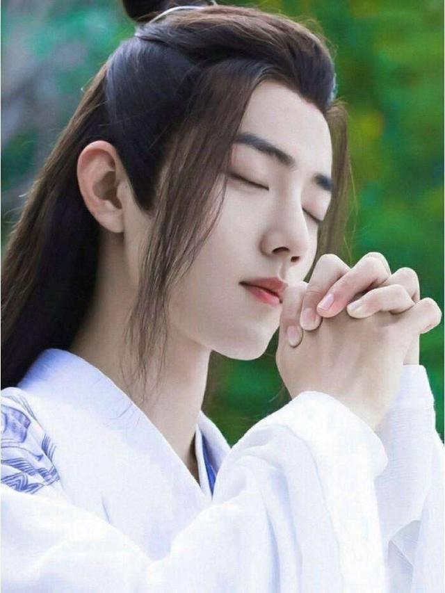 肖战|生日冲上20国热搜！是谁这么牛？更奇怪的是没几个好友来庆生