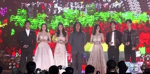 赵丽颖|赵丽颖杨幂粉丝开撕，互相内涵不停，起因竟是因为造型师手滑