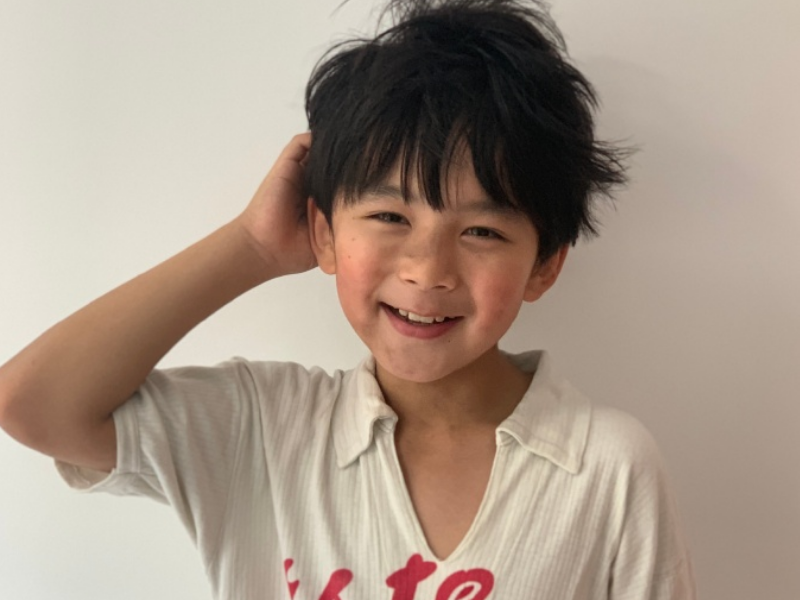 小凌霄才是整容式长大小时候软萌可爱如今与吴尊儿子神相似