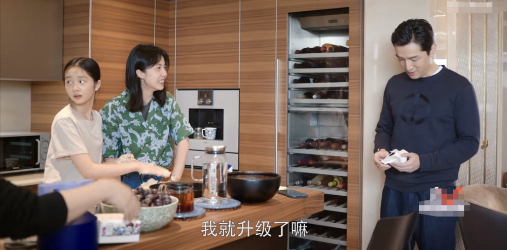 孙莉|孙莉为补贴家用复出？接班黄磊捧女儿，黄多多疑不被名媛圈接受