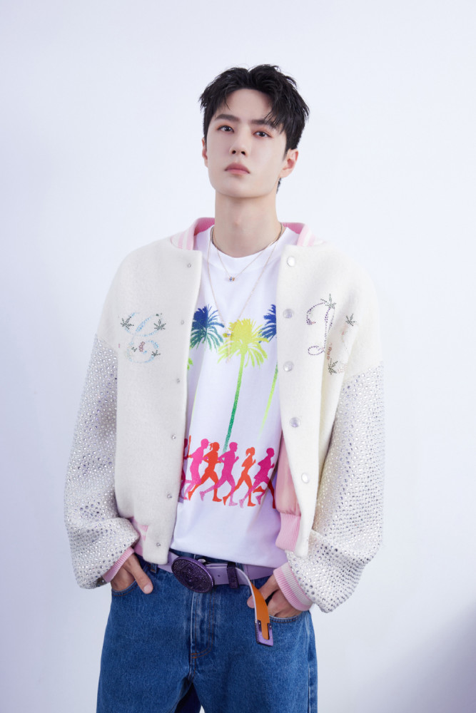 王一博|王一博粉丝赛事应援举旗违反《国旗法》，网友怒斥：为了追星都不要脑子了