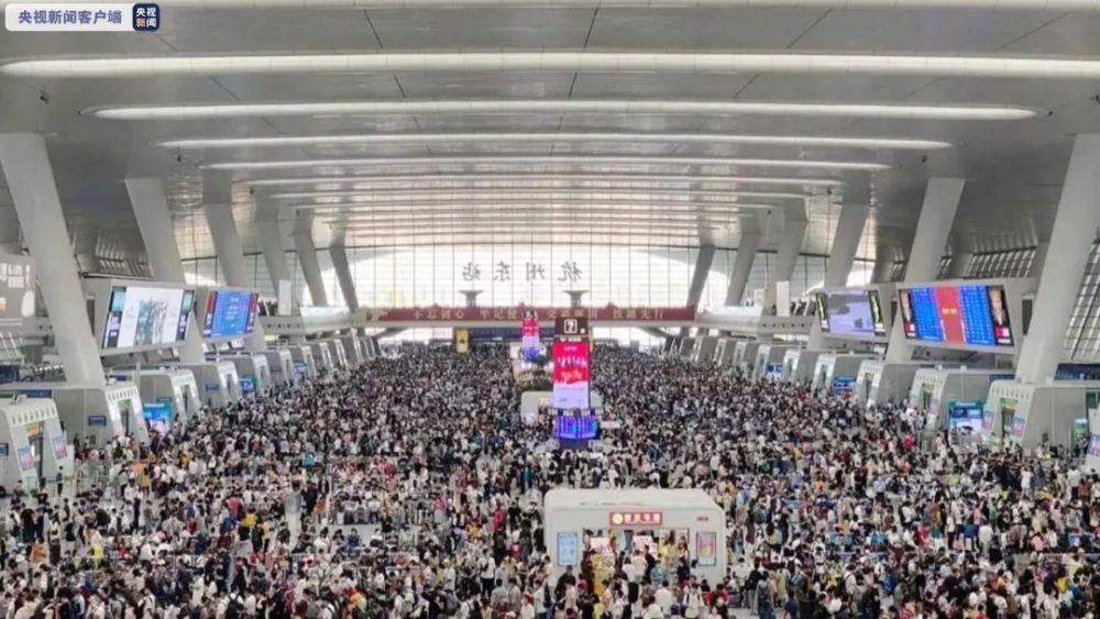 返程高峰|返程高峰已开启，后备箱又被塞满了！连这个空间也没放过