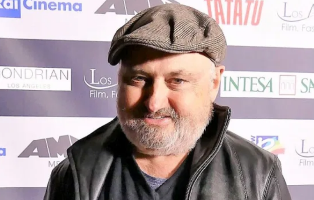 打开腾讯新闻,查看更多图片 >10月6日,外媒报道克拉克遗憾去世的消息