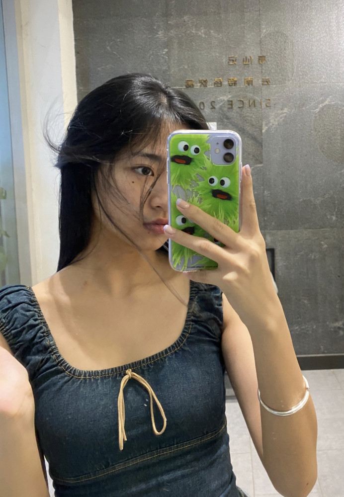 第二位:高睿 来自李健战队的高睿,气质很多变,既可以扮可爱,也可以