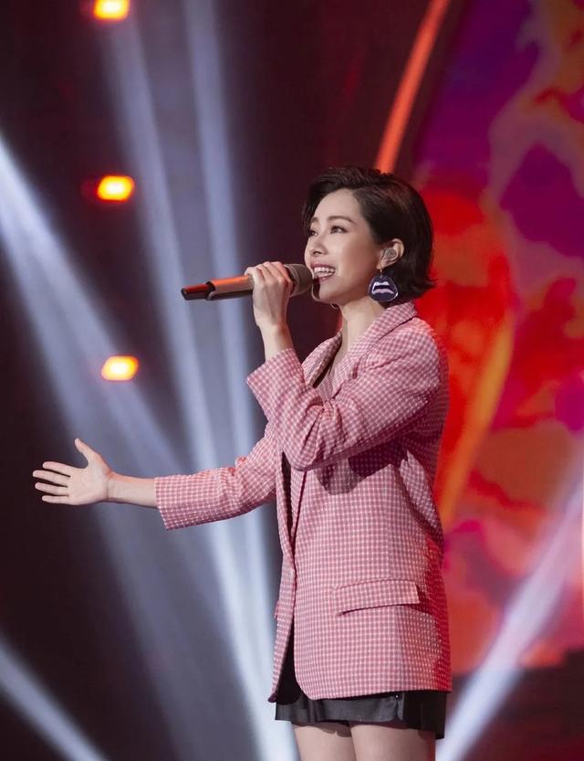 萧亚轩|台湾天后都去哪了？有人沦为走穴歌手，有人却偷偷买下一座岛