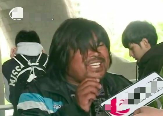 面筋哥|面筋哥确诊肺癌晚期！插呼吸管躺床上身形消瘦，称不知还能活几年