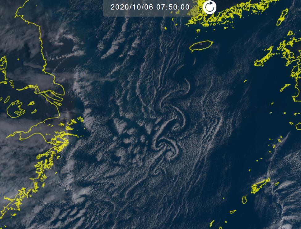 卫星云图|奇！上海以东500公里突现“怪云”，分析：和今年冷得早有关