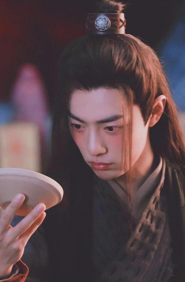 肖战|只因给肖战送生日祝福，配音演员遭网暴，被骂出轨都算是轻的了