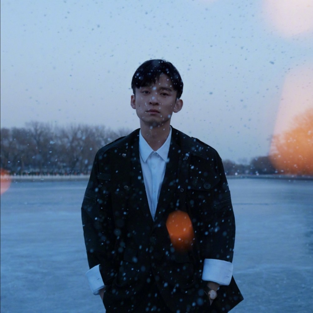 迷雾剧场|赵丽颖搭档喜剧大神上演《谁是凶手》，迷雾剧场升级，你眼中究竟谁是反派？