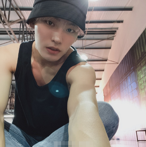 李汶翰|UNINE解散前成员发展各不同，李汶翰资源超好，夏瀚宇嘉羿差点火候