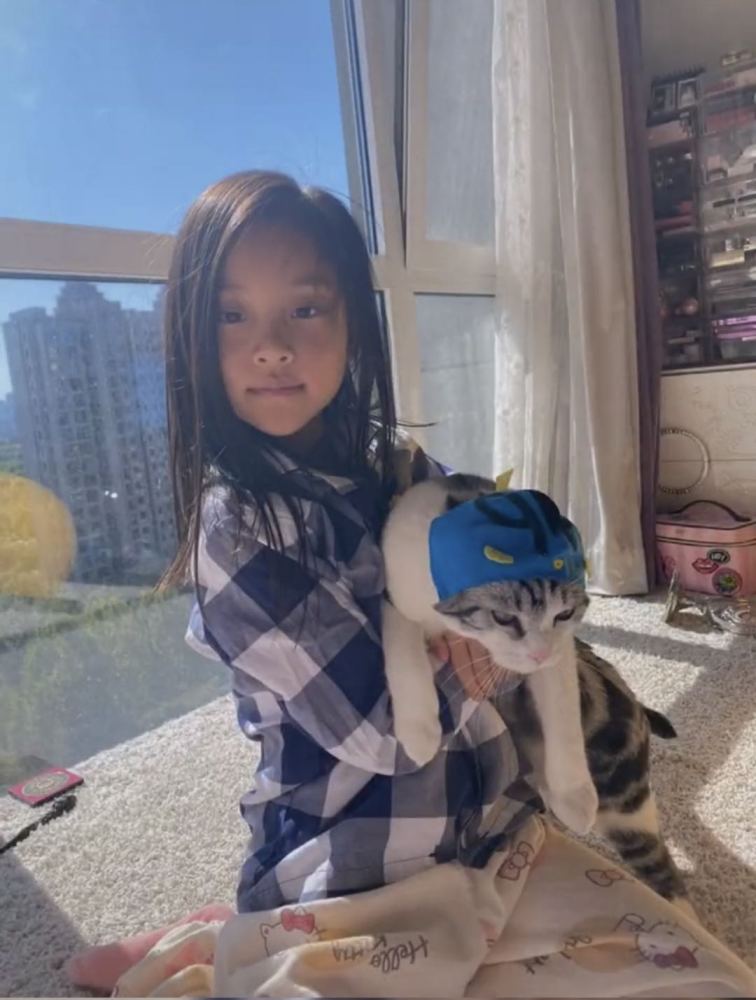 李小璐|李小璐说甜馨影响她行走江湖，偶遇贾乃亮，提到甜馨表情不自然