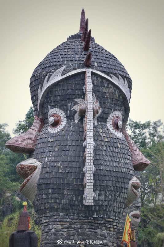 走进乡愁阿歪寨神秘藤甲谷