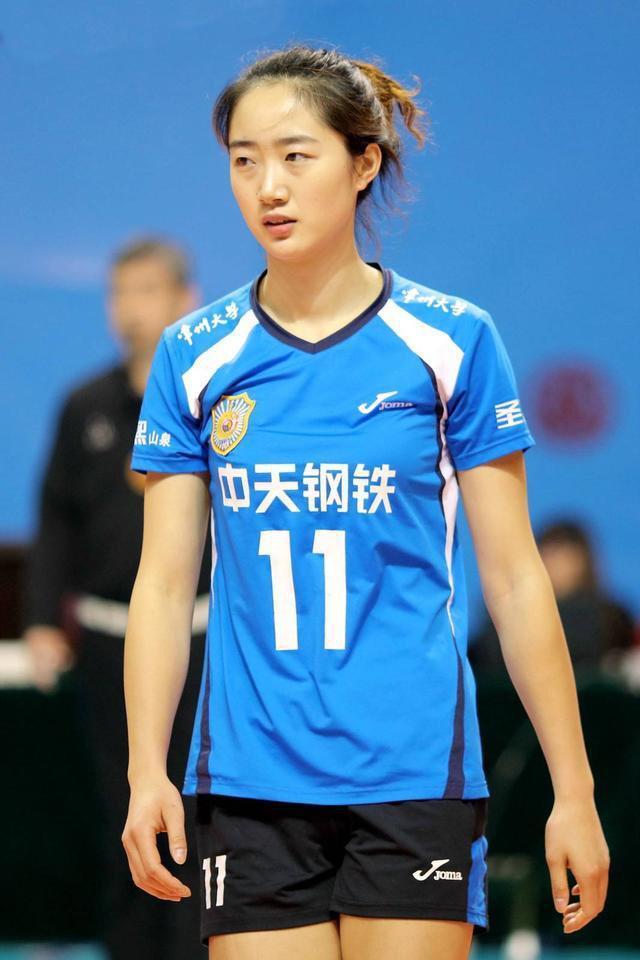 江苏女排美女球员前男友微博揭露曾被戴帽,多大仇恨啊!