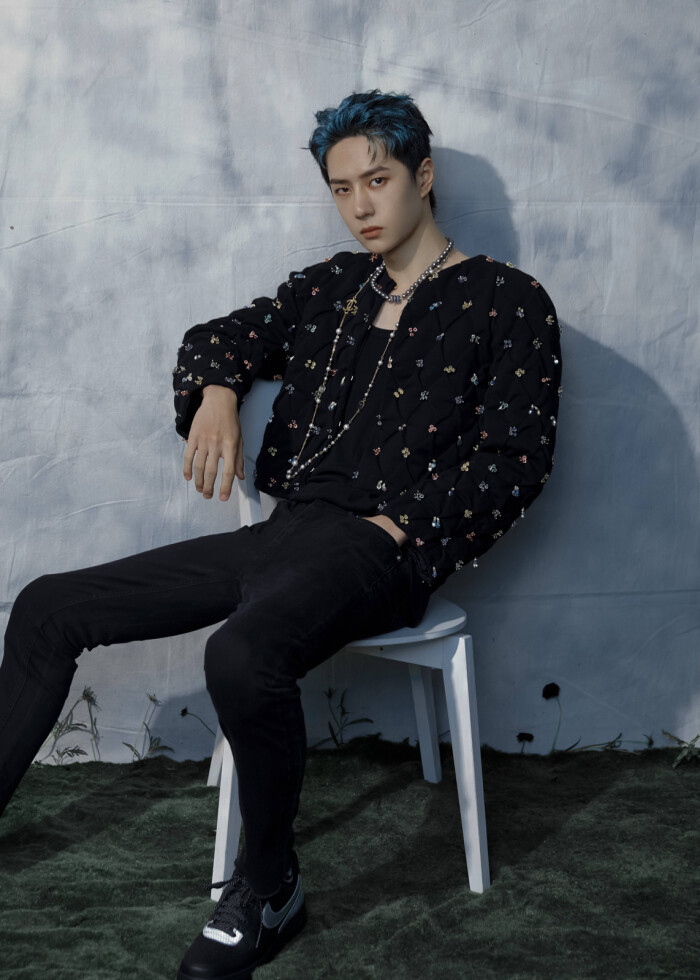 接收一波高冷王一博