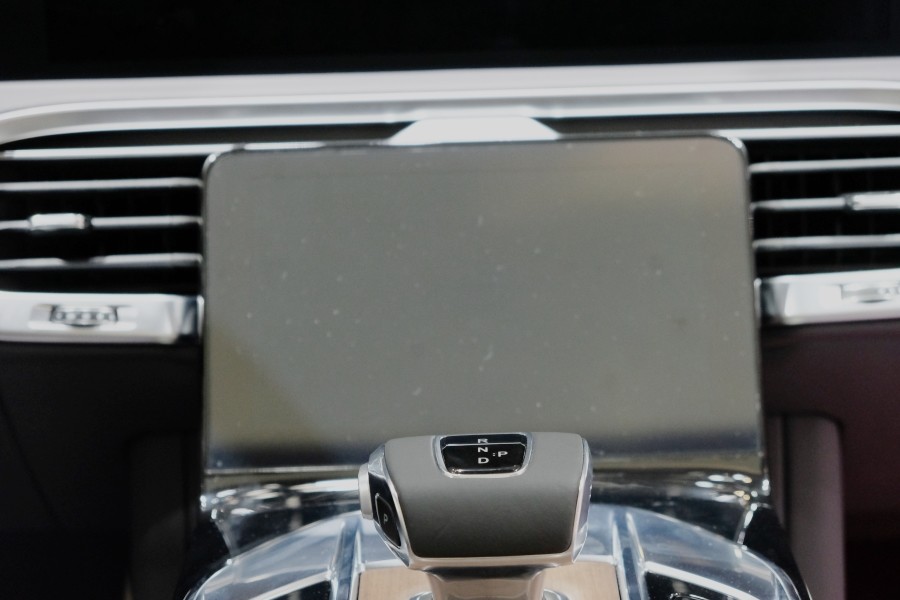 全尺寸suv|首款纯电动全尺寸SUV 北京车展实拍红旗E-HS9