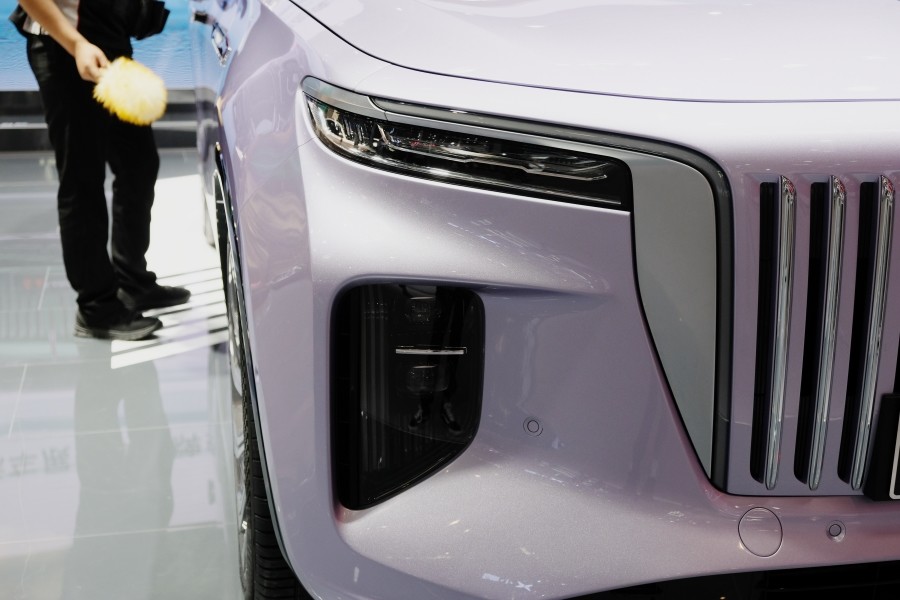 全尺寸suv|首款纯电动全尺寸SUV 北京车展实拍红旗E-HS9