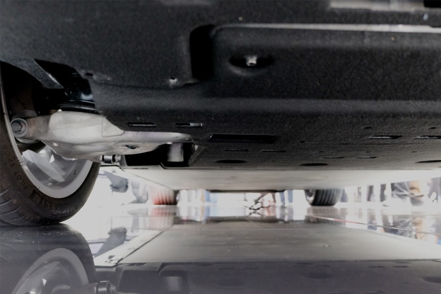 全尺寸suv|首款纯电动全尺寸SUV 北京车展实拍红旗E-HS9