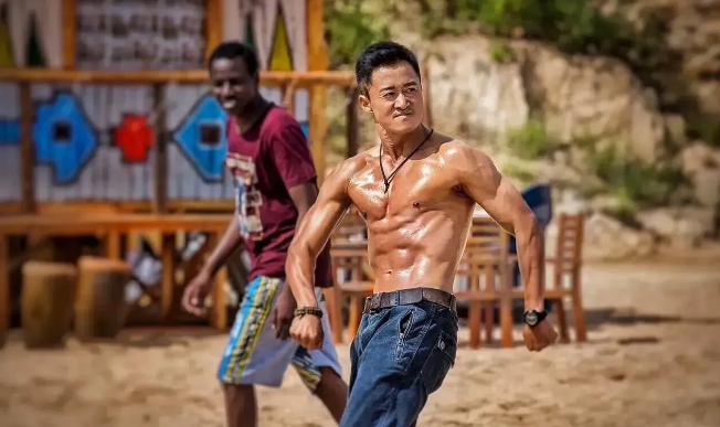 战狼2|《夺冠》和《战狼2》是同类型电影，为何票房却远不及对方？